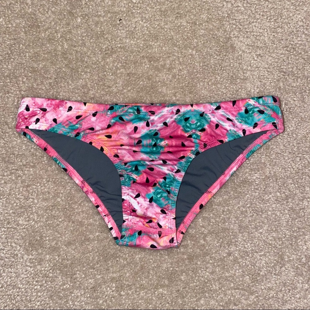 JOLYN Andy Printed Melon Bottom